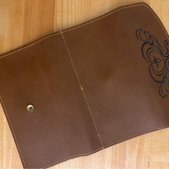 Sears Leather wallet - like new - with inside pocket - brown - Picture 4 of 4